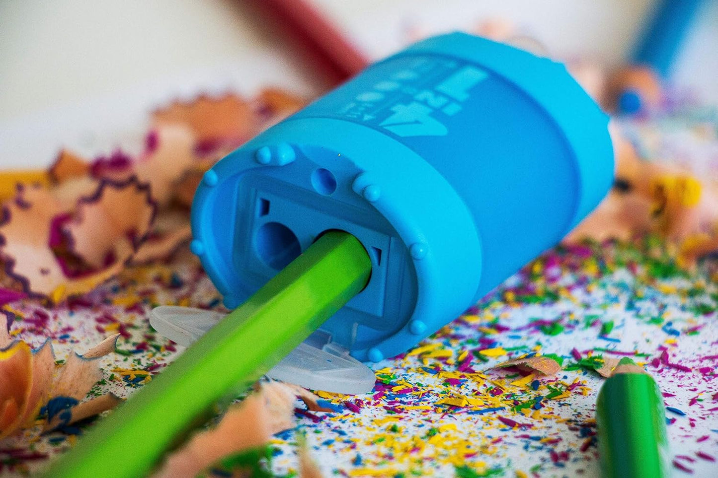 KUM 4-in-1 Pencil Sharpener 4-in-1 with Container 7-11mm Assorted Colours