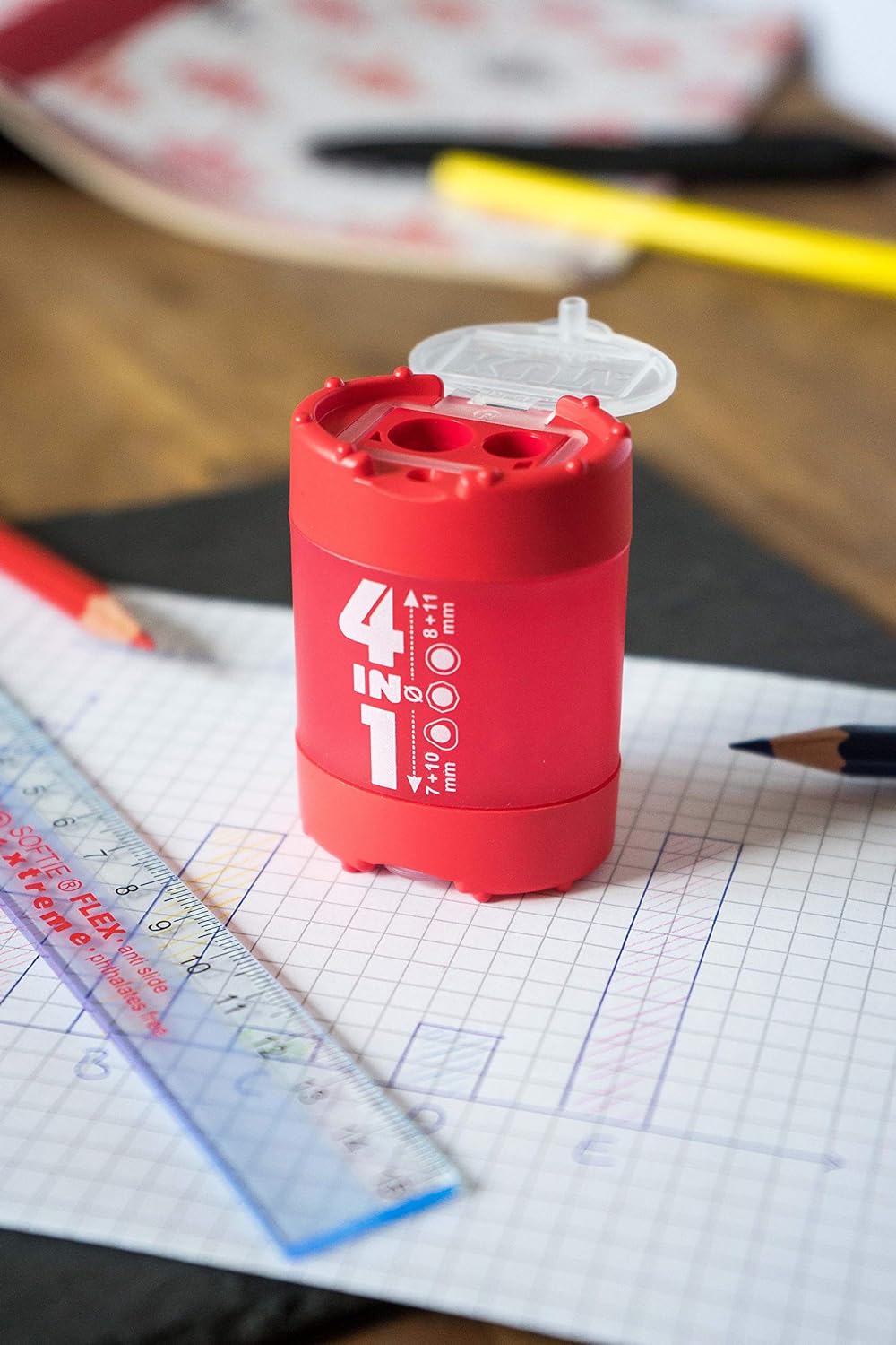 KUM 4-in-1 Pencil Sharpener 4-in-1 with Container 7-11mm Assorted Colours