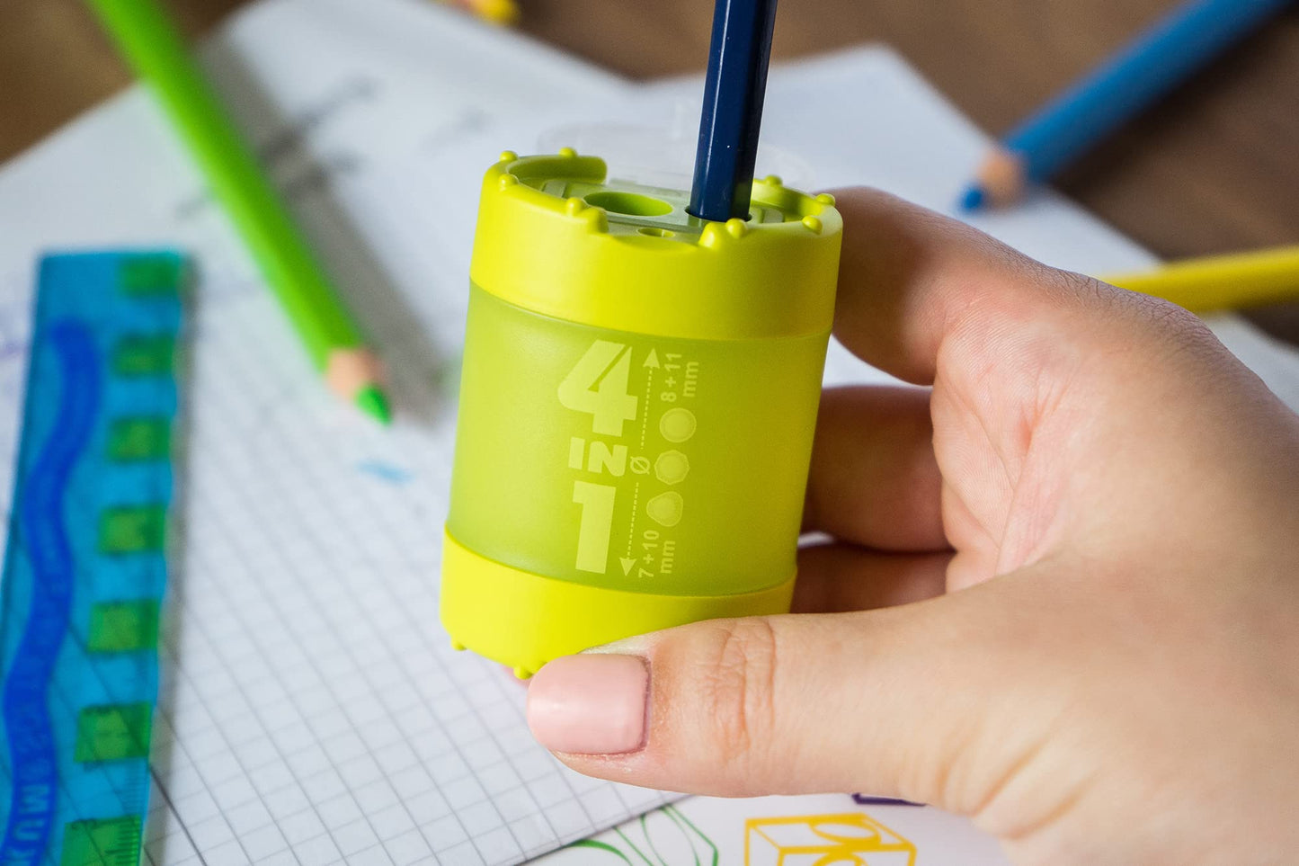 KUM 4-in-1 Pencil Sharpener 4-in-1 with Container 7-11mm Assorted Colours