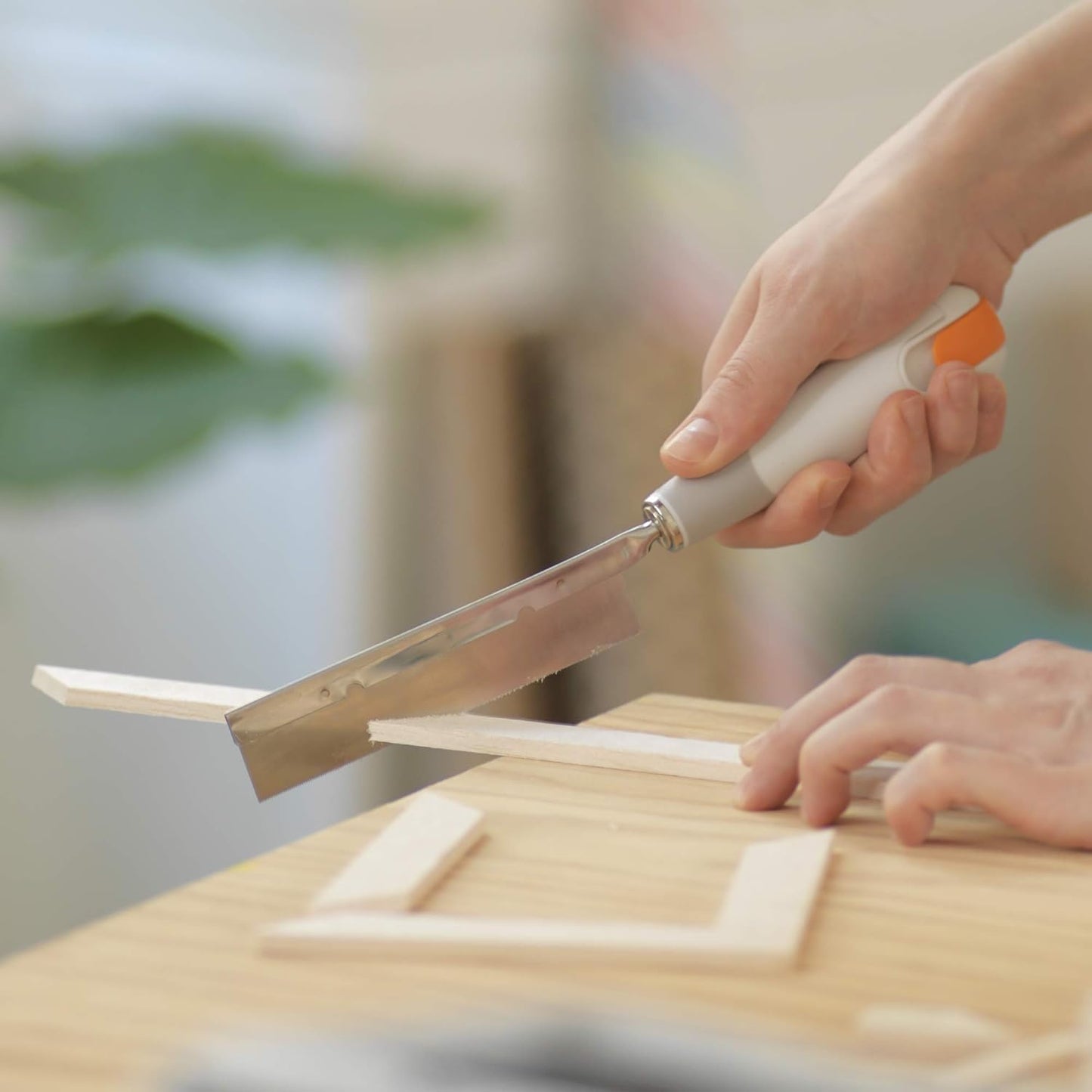 Fiskars Heavy-Duty Easy Change Knife with #2 Blade