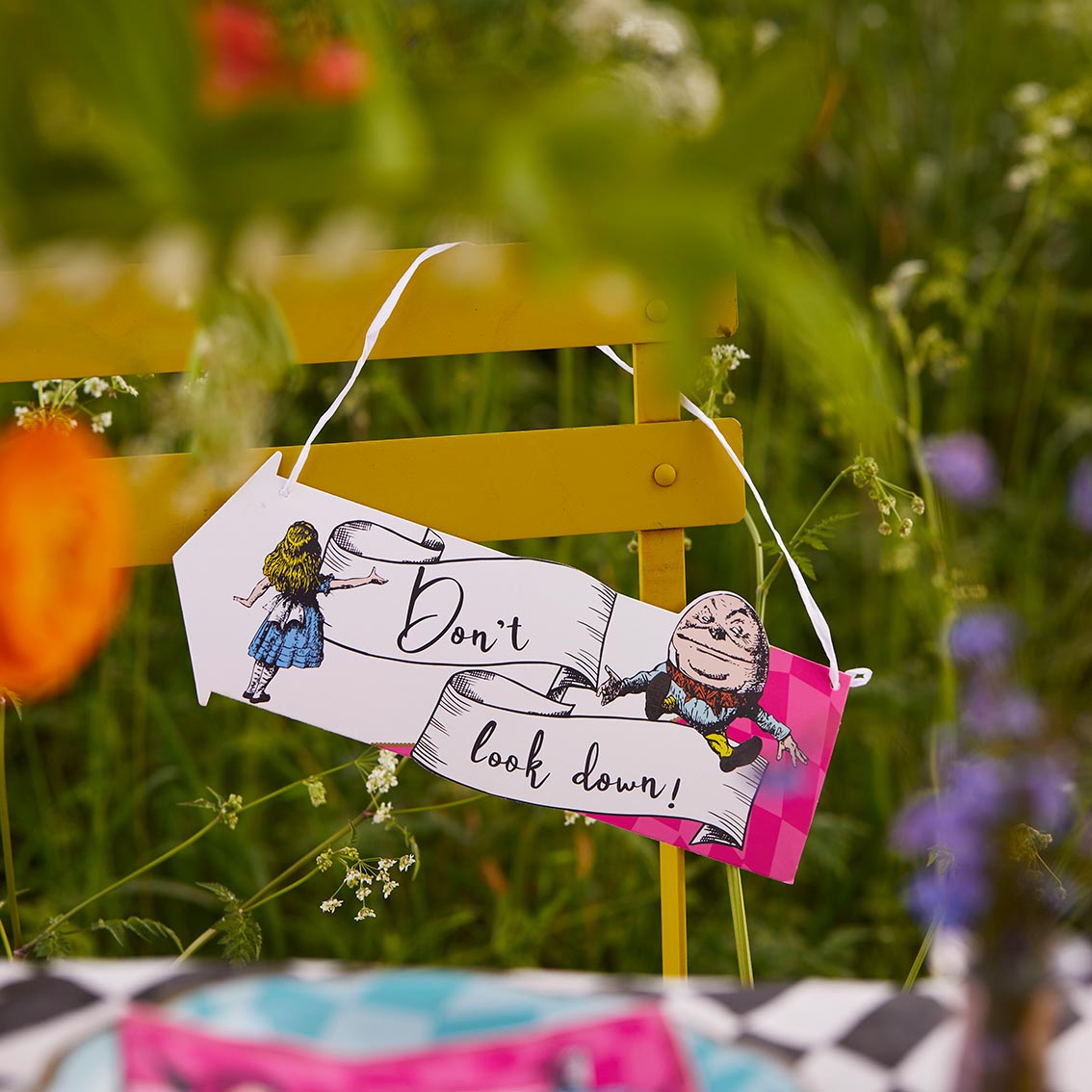 Talking Tables Alice in Wonderland Bright Hanging Paper Sign Decorations Pack of 12