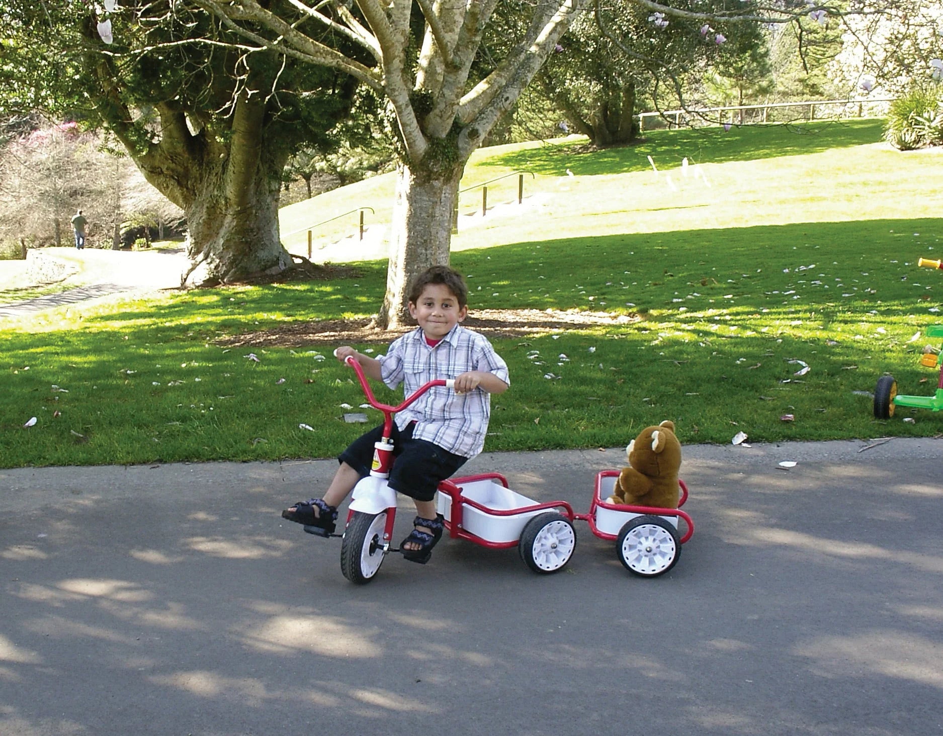 Tri-ang 2.0 Tuff Trike with Push Bar – Red | Classic Kiwi Ride-On Trike