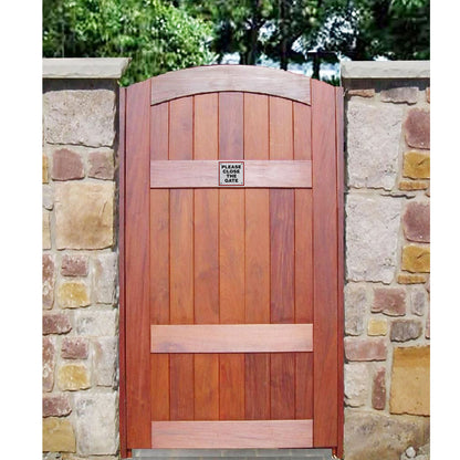 Information Sign "PLEASE CLOSE THE GATE" 8.5 x 8 cm [Self-Adhesive]